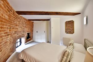 Photo 11- click for photo gallery